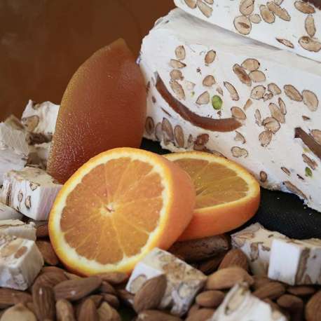  Weiches Nougat, kandierte Orangenschale