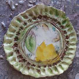 Plate with fluted edges - Yellow flower decor