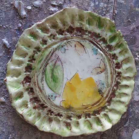 Plate with fluted edges - Yellow flower decor